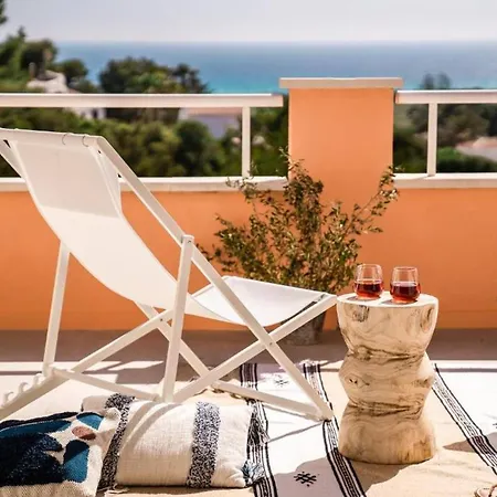 Refugi Blau Sea View In *